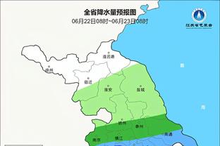 手感不错！杰伦-格林半场8投5中得到11分5板 但已身背3次犯规